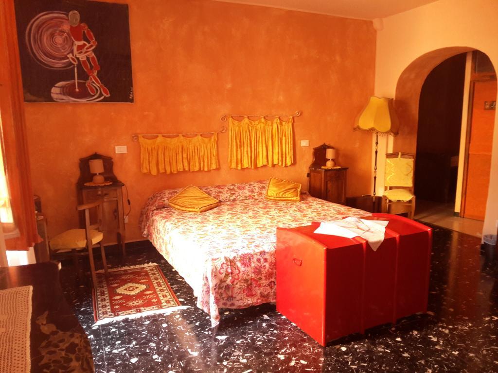 B&B Au Caruggiu Ceriale Szoba fotó