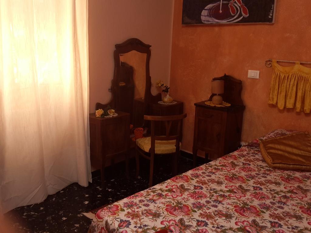 B&B Au Caruggiu Ceriale Szoba fotó