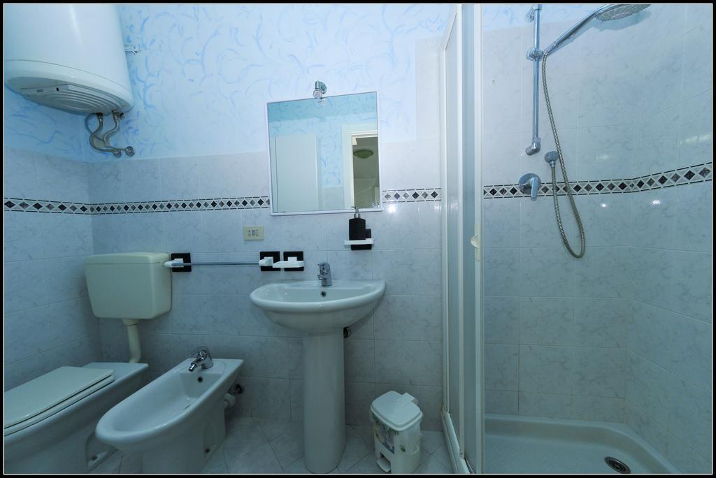 B&B Au Caruggiu Ceriale Szoba fotó